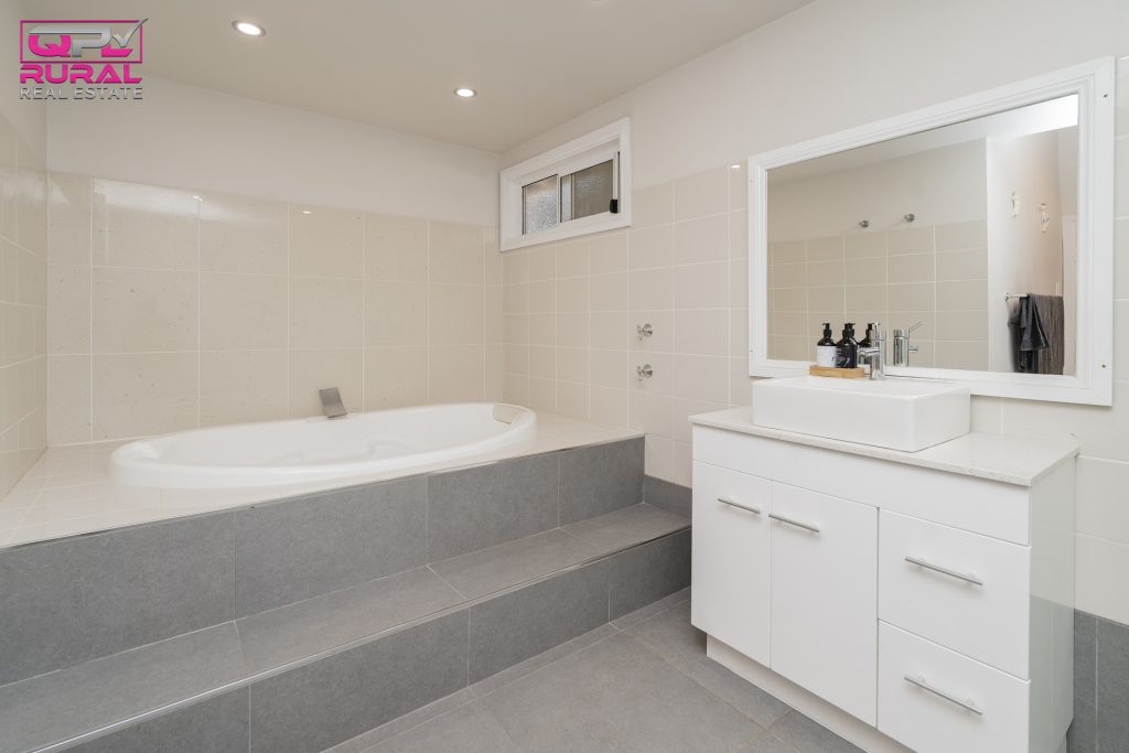 30 William Street, Narrandera NSW 2700 - photo 10