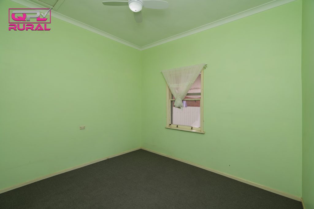 39 Grosvenor Street, Narrandera NSW 2700 - photo 12