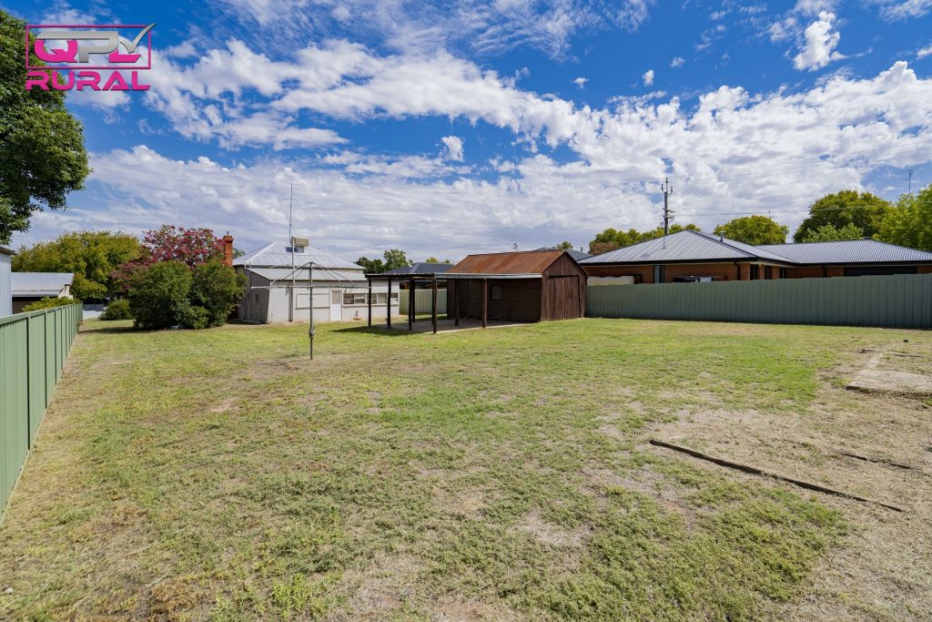 39 Grosvenor Street, Narrandera NSW 2700 - photo 13