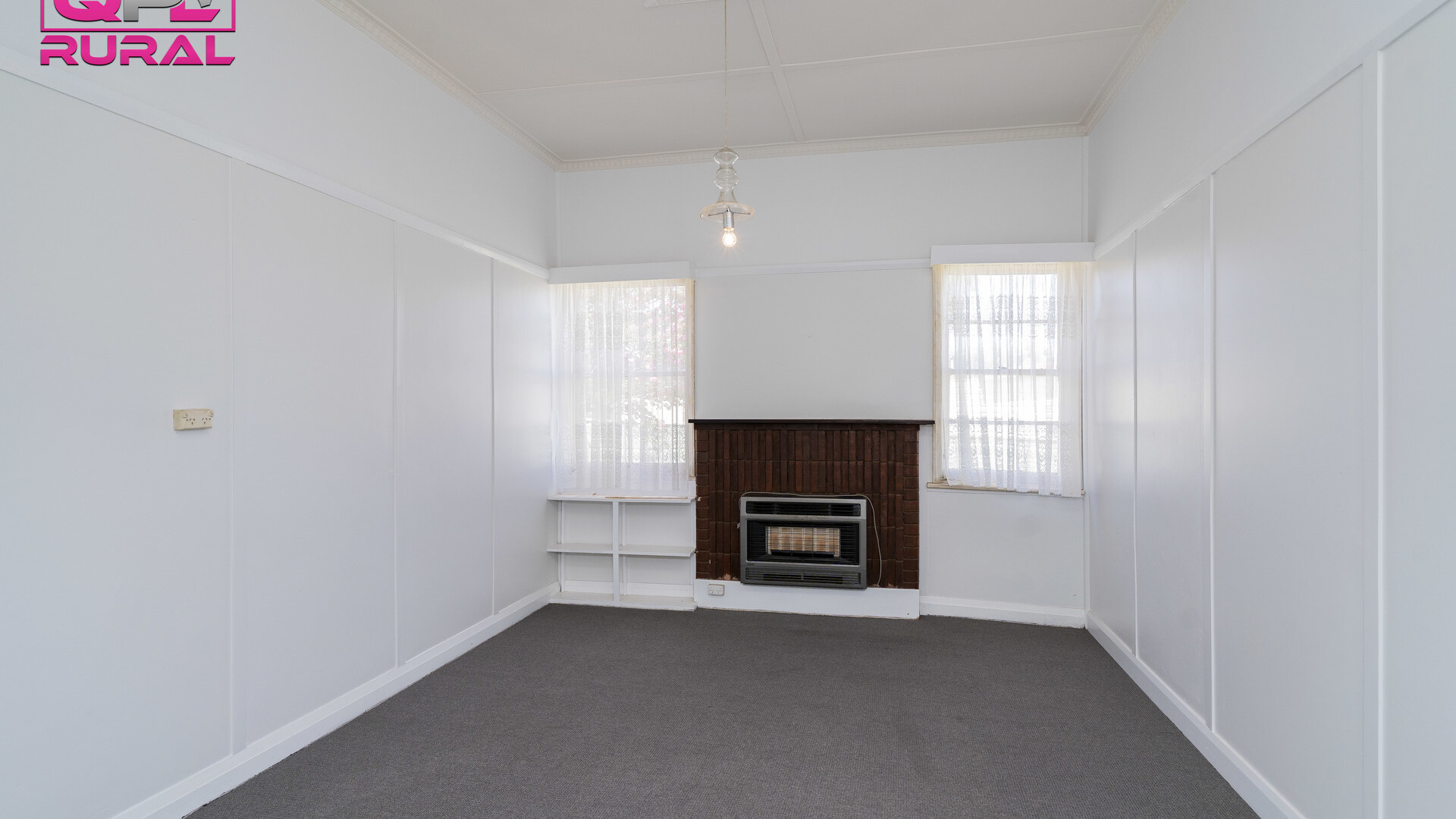 39 Grosvenor Street, Narrandera NSW 2700 - photo 5