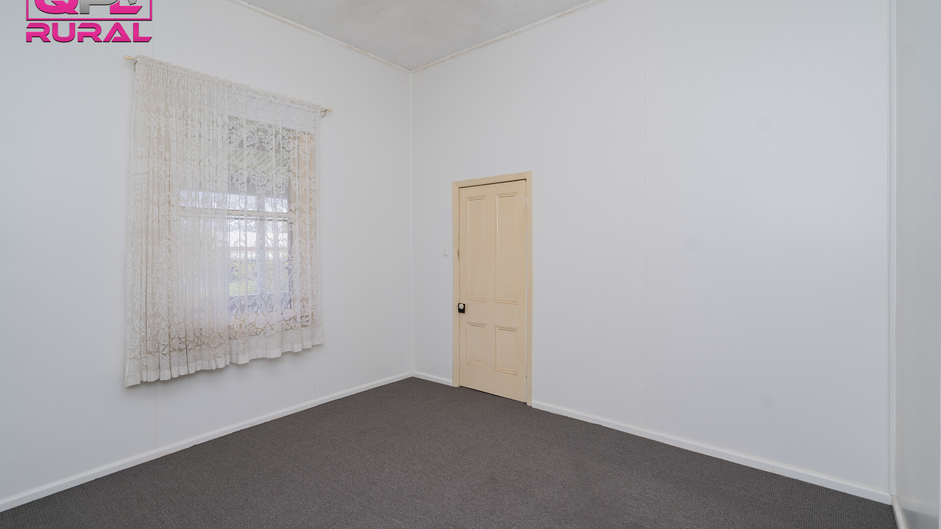 39 Grosvenor Street, Narrandera NSW 2700 - photo 6