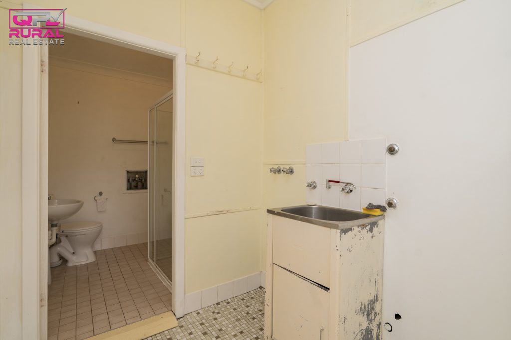 22 Frederica Street, Narrandera NSW 2700 - photo 11