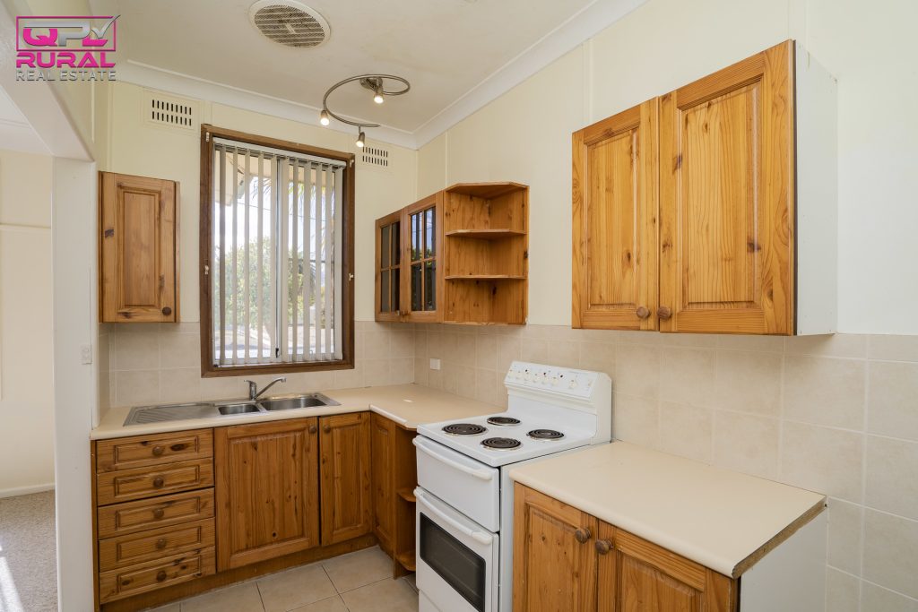 22 Frederica Street, Narrandera NSW 2700 - photo 3
