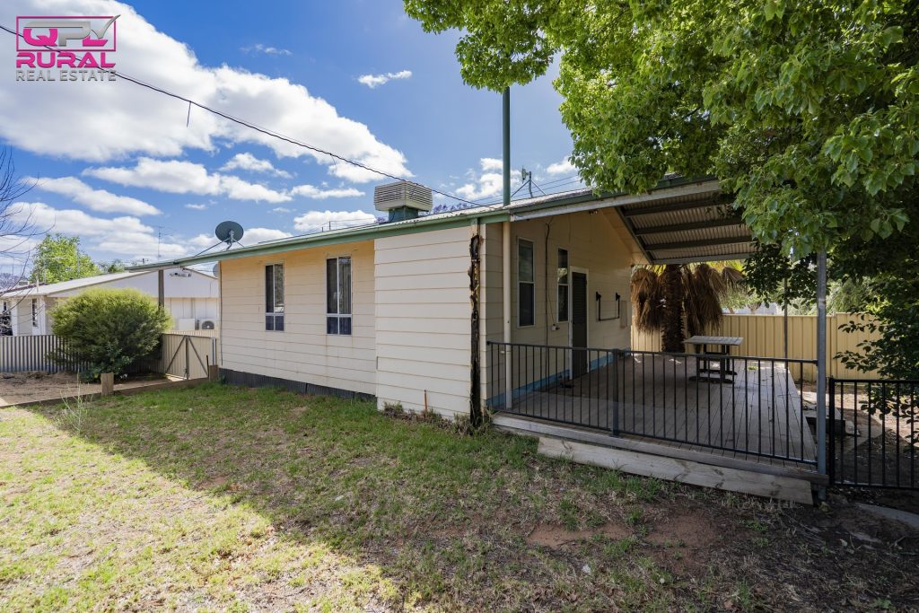 22 Frederica Street, Narrandera NSW 2700 - photo 23