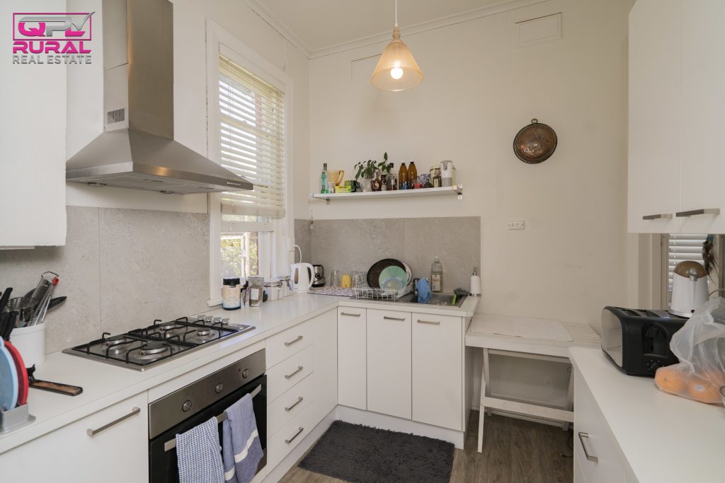 20 May Street, Narrandera NSW 2700 - photo 2