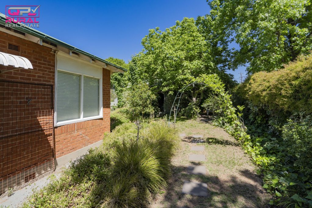 20 May Street, Narrandera NSW 2700 - photo 27