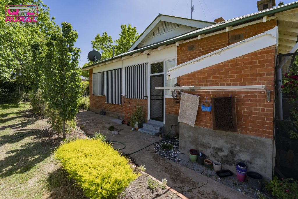 20 May Street, Narrandera NSW 2700 - photo 30