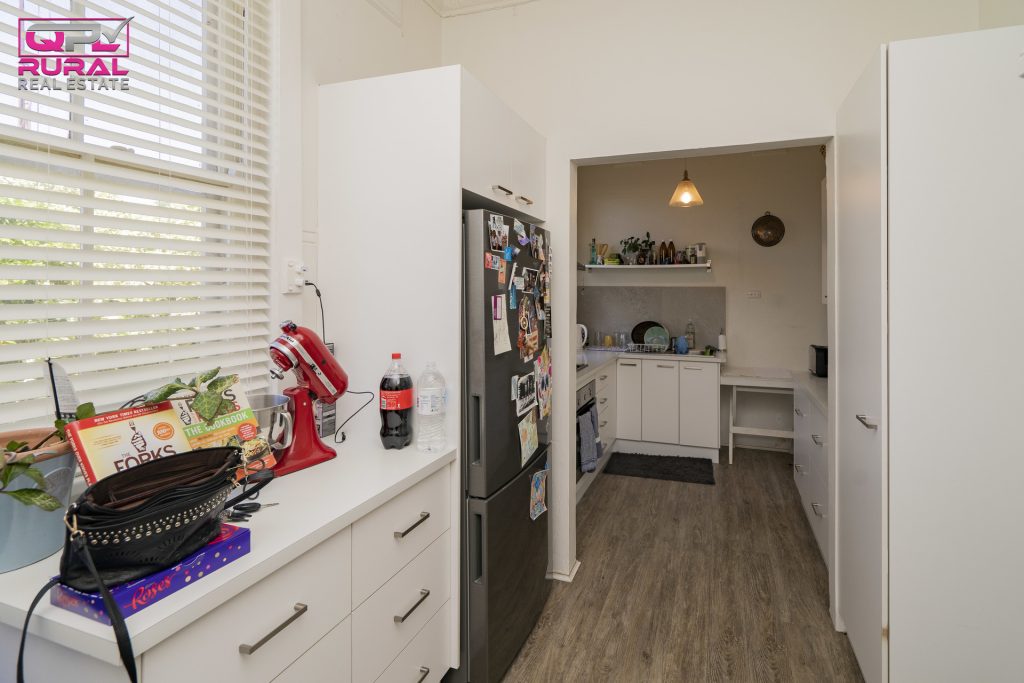 20 May Street, Narrandera NSW 2700 - photo 4
