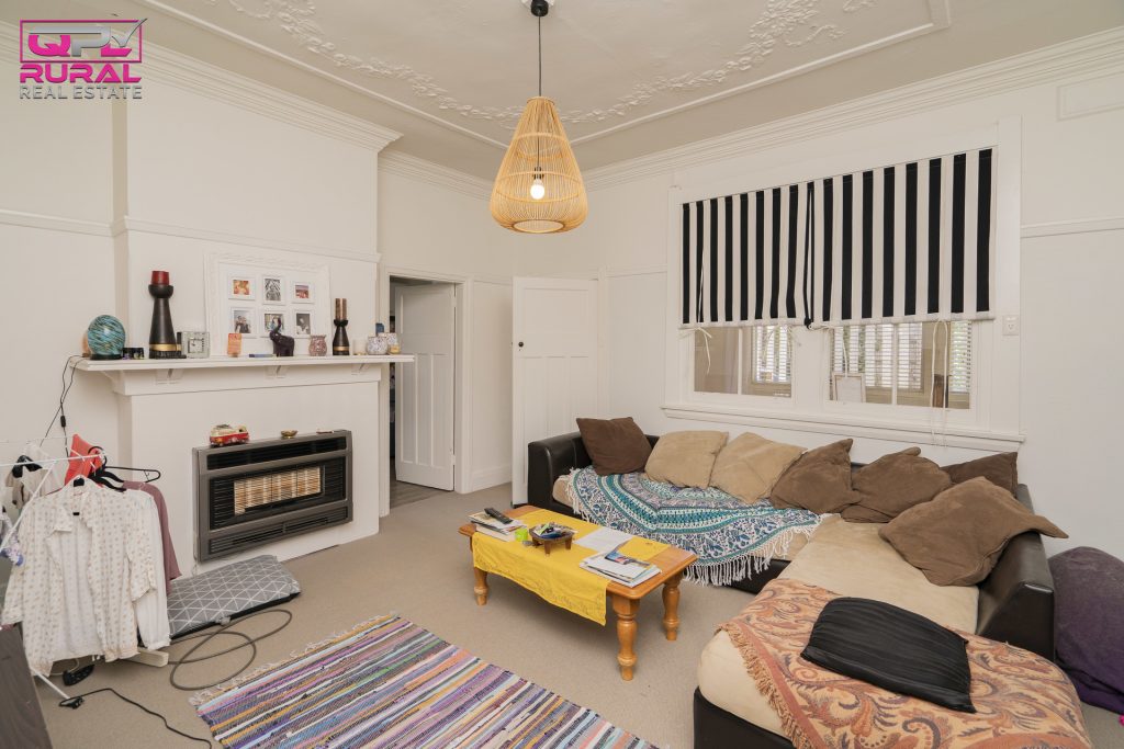 20 May Street, Narrandera NSW 2700 - photo 8