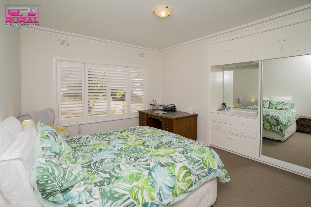 14 Roberts Street, Narrandera NSW 2700 - photo 10