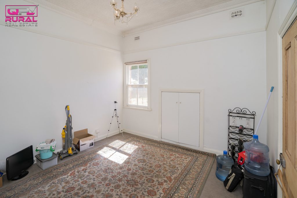 198 Audley Street, Narrandera NSW 2700 - photo 7