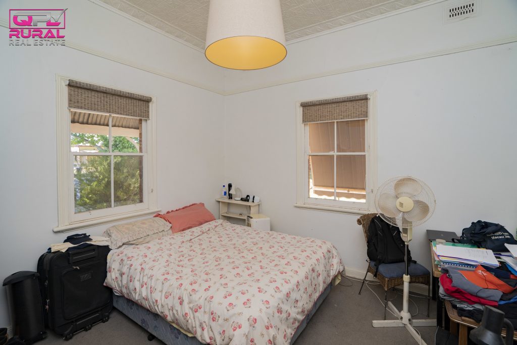 198 Audley Street, Narrandera NSW 2700 - photo 9