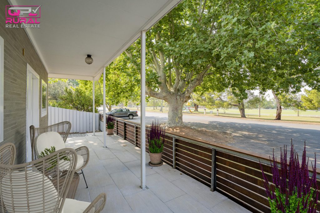 47 Douglas Street, Narrandera NSW 2700 - photo 3