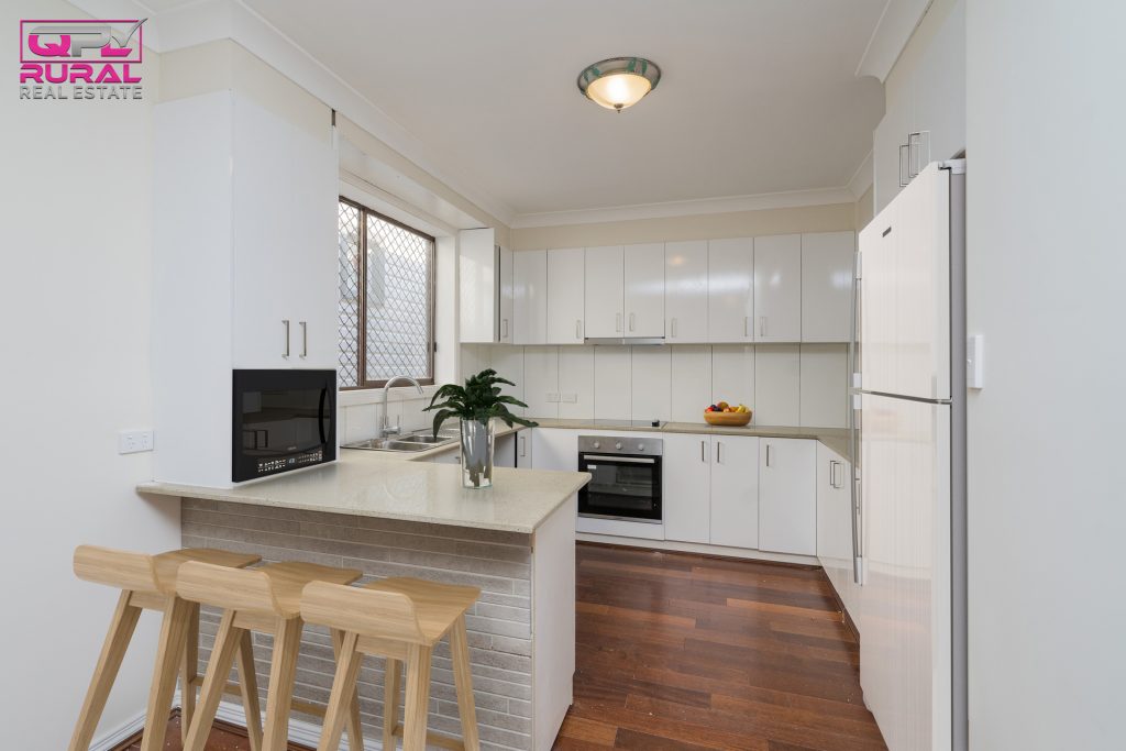 47 Douglas Street, Narrandera NSW 2700 - photo 4
