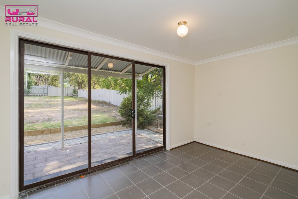 47 Douglas Street, Narrandera NSW 2700 - photo 8