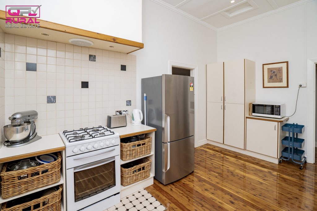 26 William Street, Narrandera NSW 2700 - photo 5