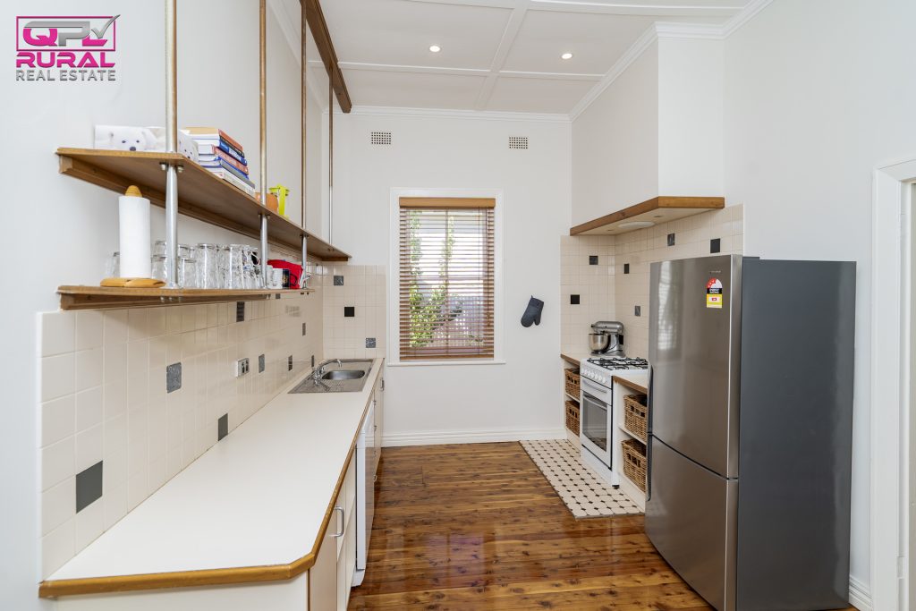 26 William Street, Narrandera NSW 2700 - photo 6