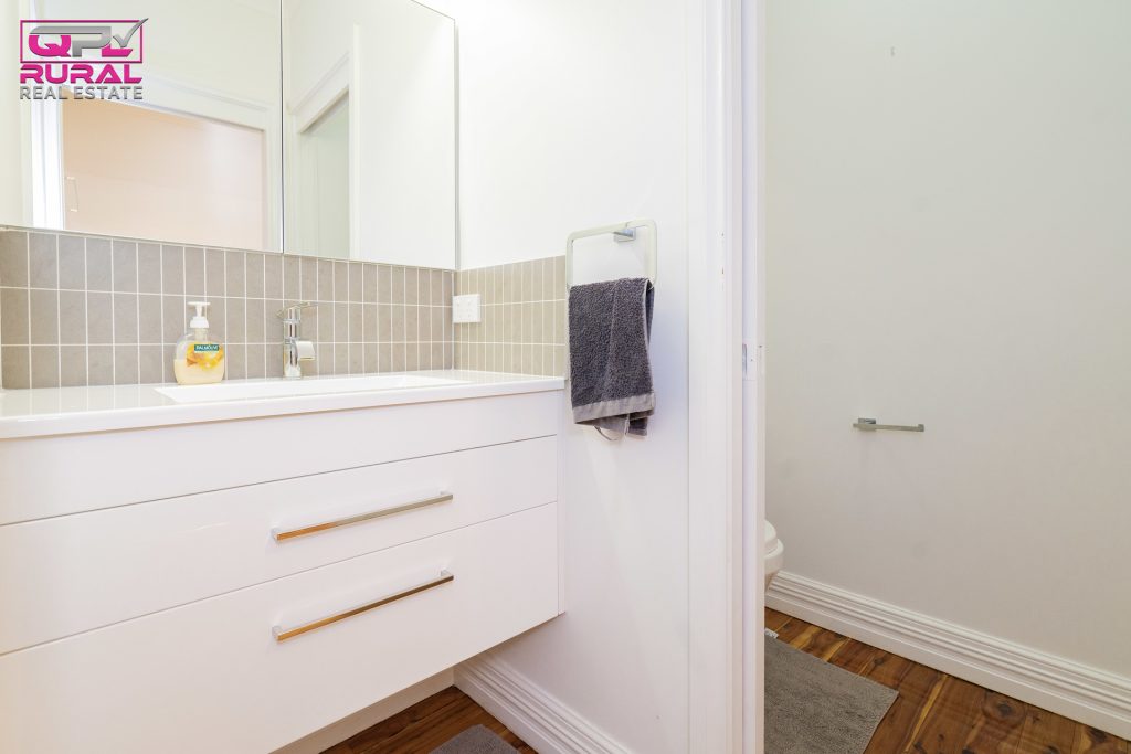 26 William Street, Narrandera NSW 2700 - photo 9
