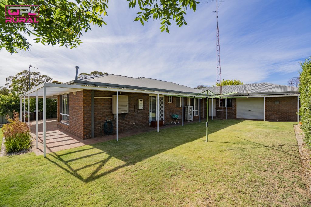 3 Kiesling Drive, Narrandera NSW 2700 - photo 15