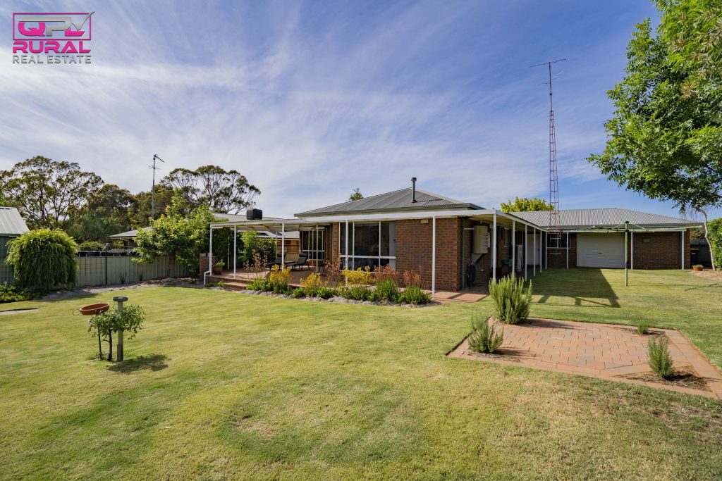 3 Kiesling Drive, Narrandera NSW 2700 - photo 8