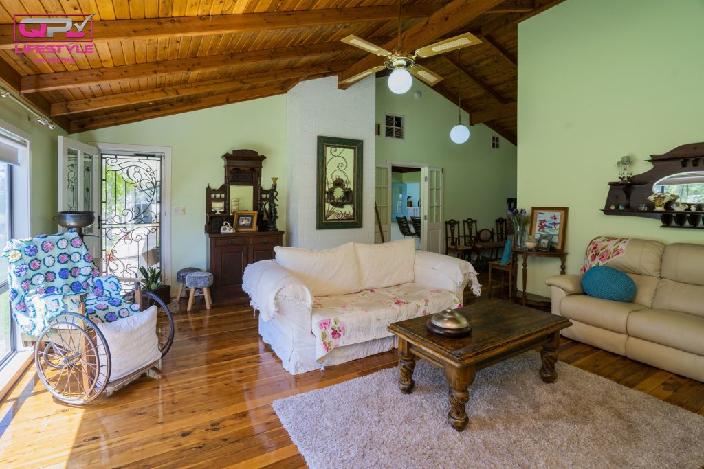 7 Mclays Road, Narrandera NSW 2700 - photo 12