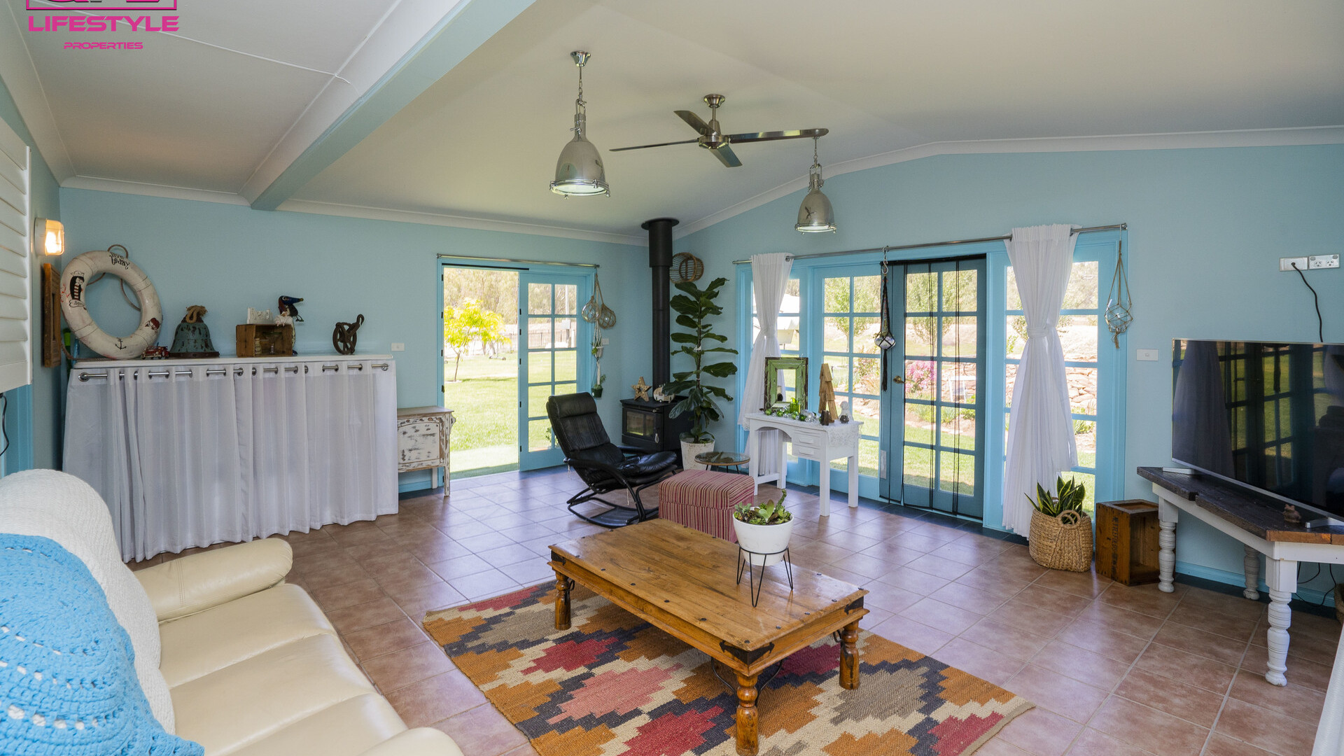 7 Mclays Road, Narrandera NSW 2700 - photo 15