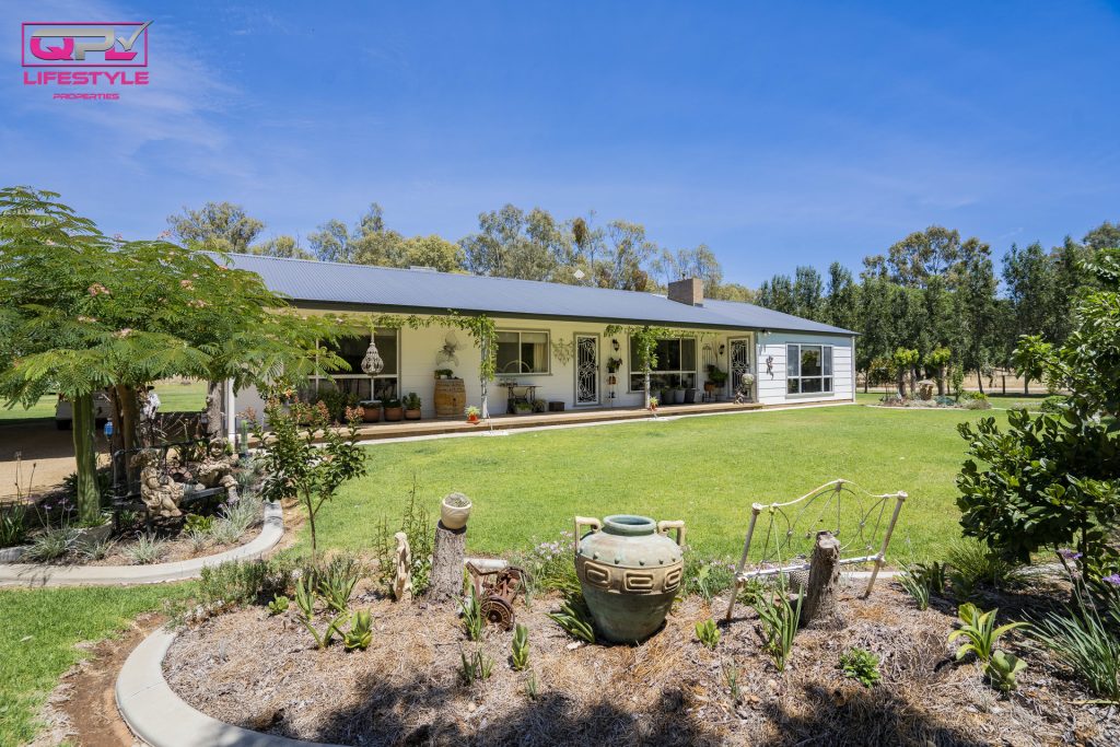 7 Mclays Road, Narrandera NSW 2700 - photo 6