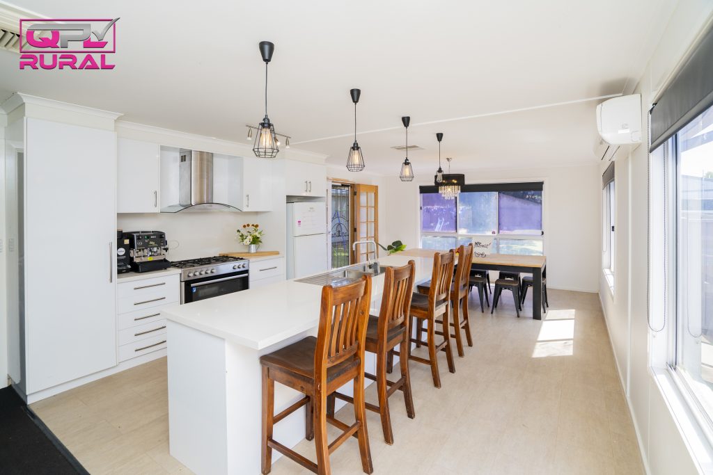 23 Rupert Street, Narrandera NSW 2700 - photo 2