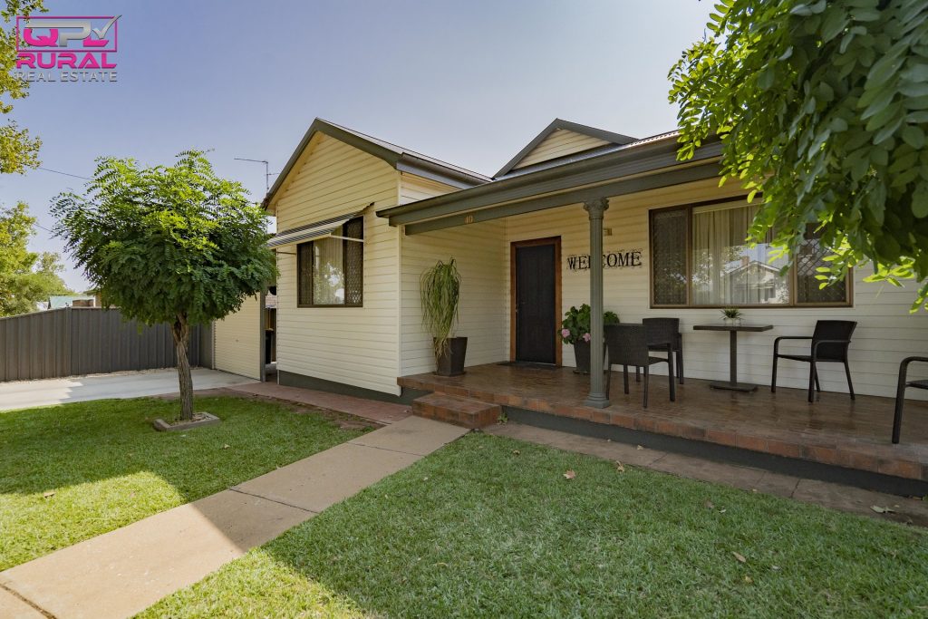 40 William Street, Narrandera NSW 2700 - photo 2