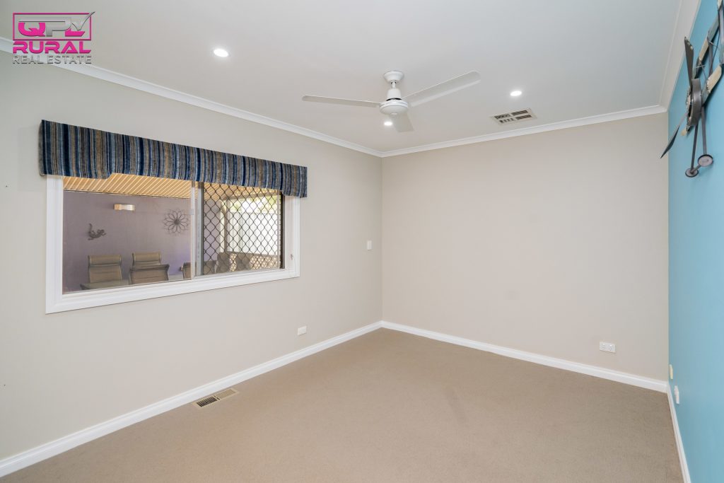 40 William Street, Narrandera NSW 2700 - photo 13