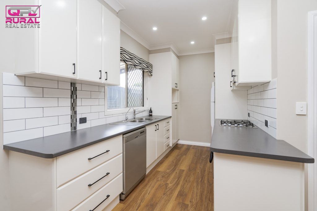 40 William Street, Narrandera NSW 2700 - photo 4
