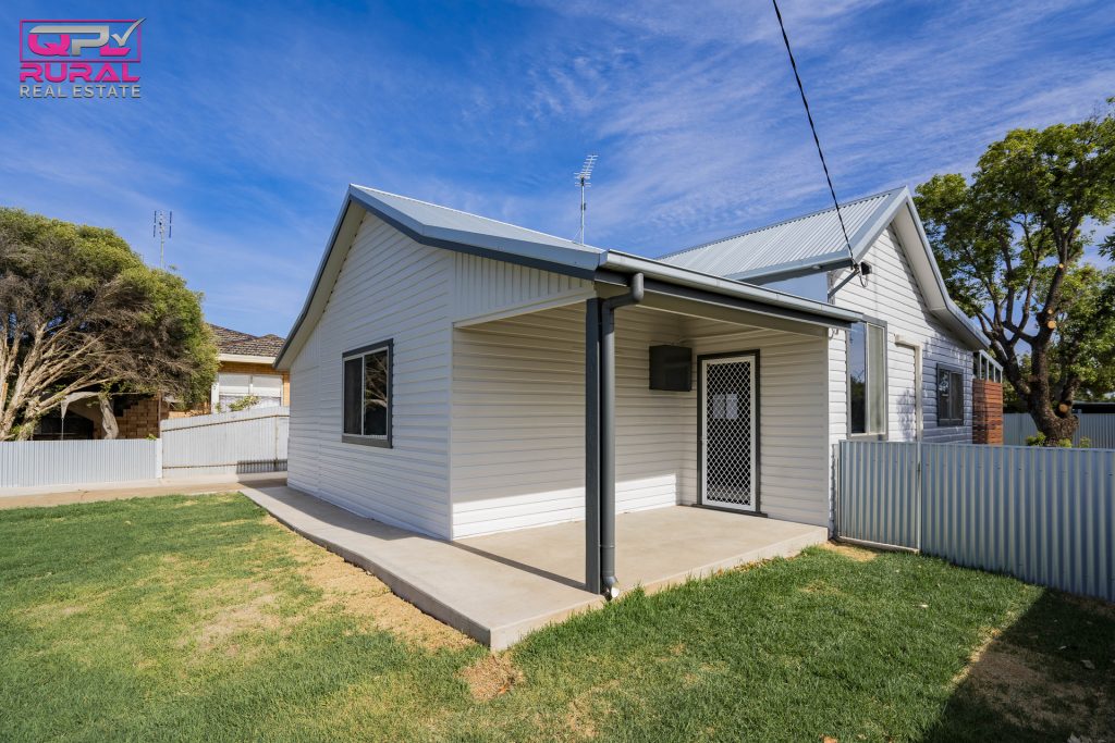 9 Ferrier Street, Narrandera NSW 2700 - McGrath Riverina