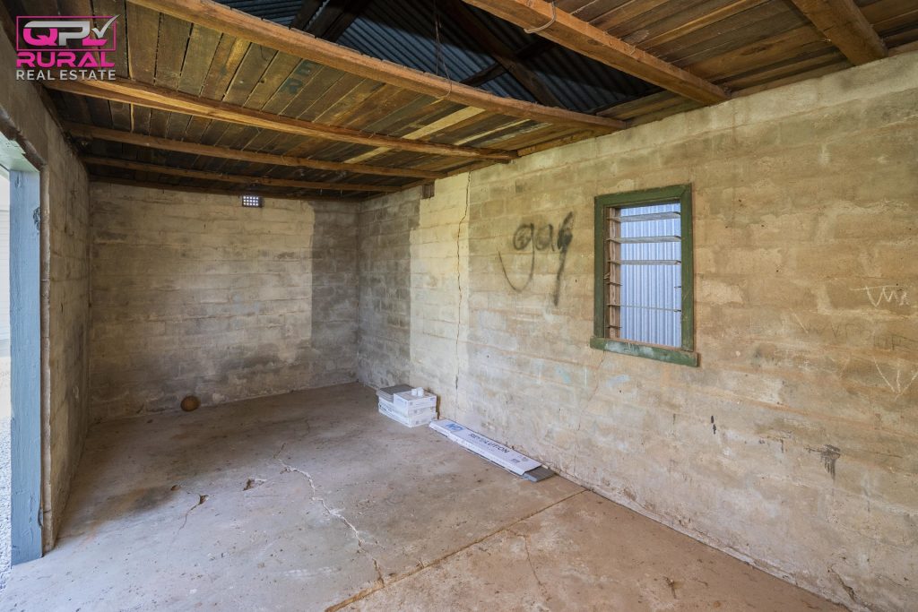 9 Ferrier Street, Narrandera NSW 2700 - photo 18