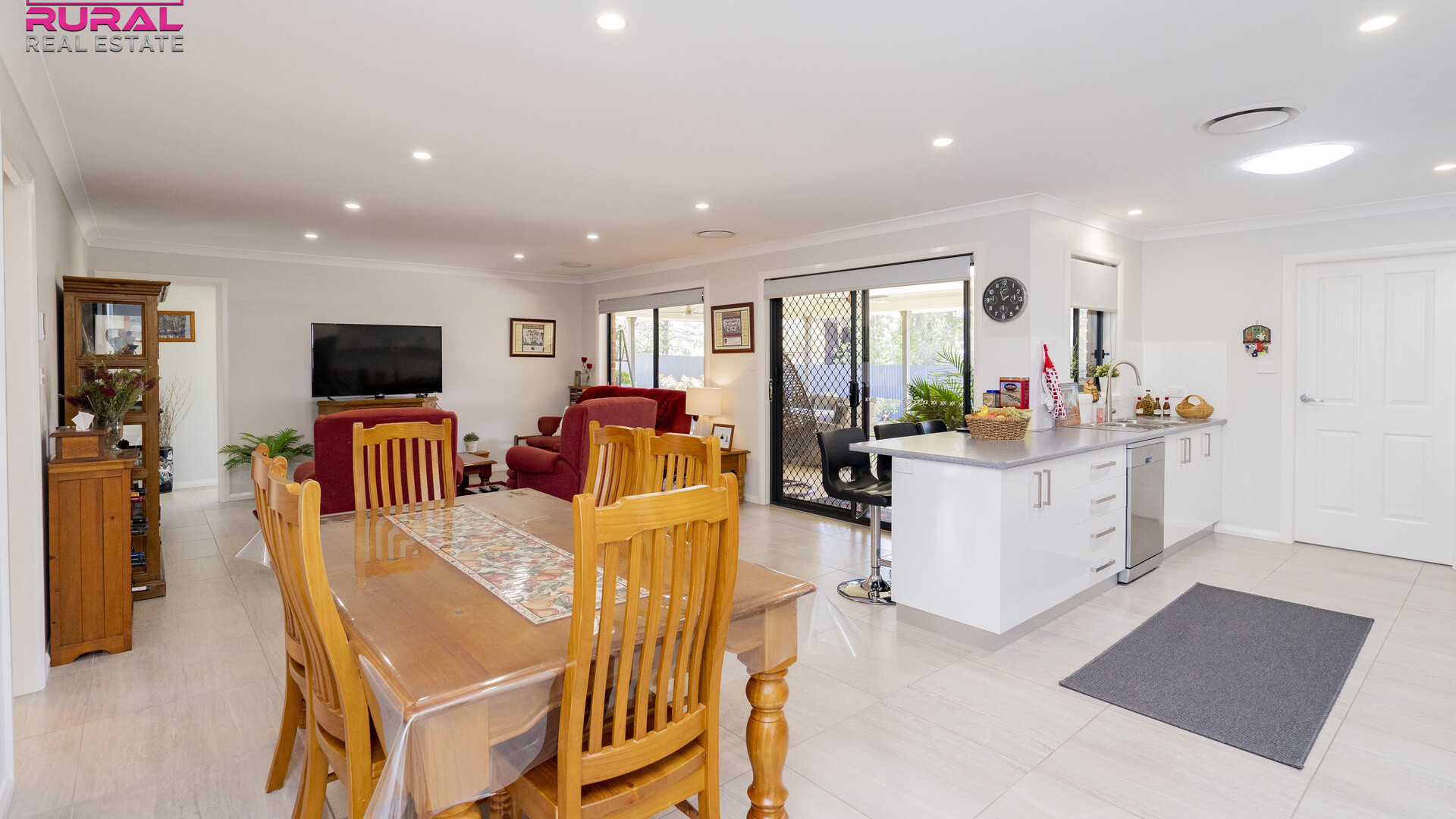 166 Sharpe Street, Temora NSW 2666 - photo 7