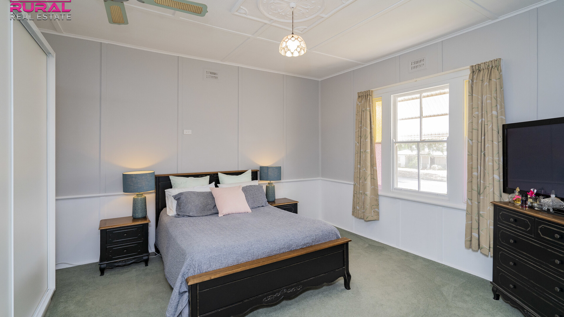 27 Midgeon Street, Narrandera NSW 2700 - photo 8