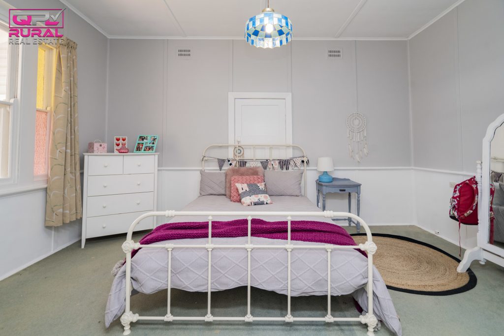 27 Midgeon Street, Narrandera NSW 2700 - photo 9