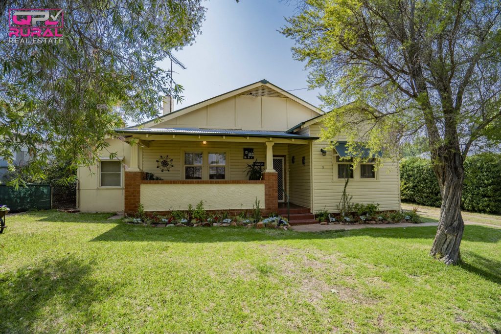 5 Jonsen Street, Narrandera NSW 2700 - McGrath Riverina