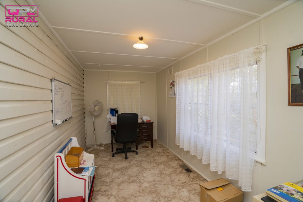 5 Jonsen Street, Narrandera NSW 2700 - photo 15