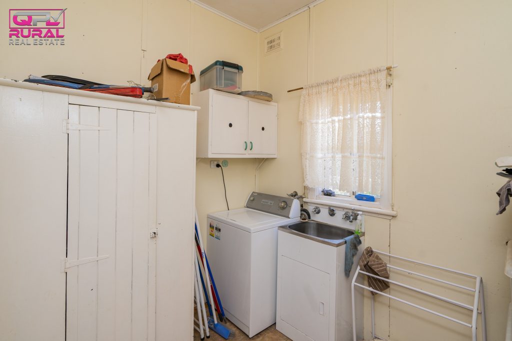 5 Jonsen Street, Narrandera NSW 2700 - photo 16