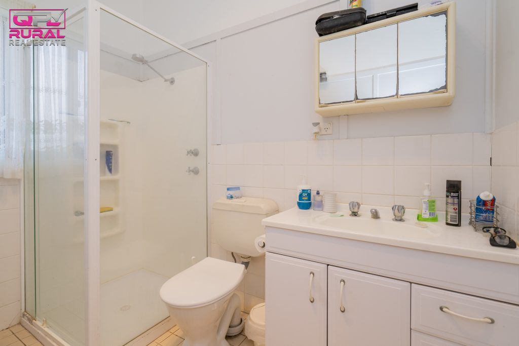 5 Jonsen Street, Narrandera NSW 2700 - photo 17