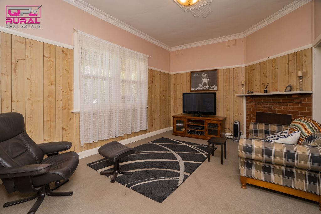 5 Jonsen Street, Narrandera NSW 2700 - photo 6