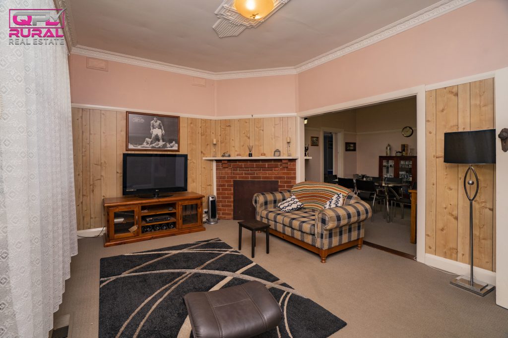 5 Jonsen Street, Narrandera NSW 2700 - photo 7