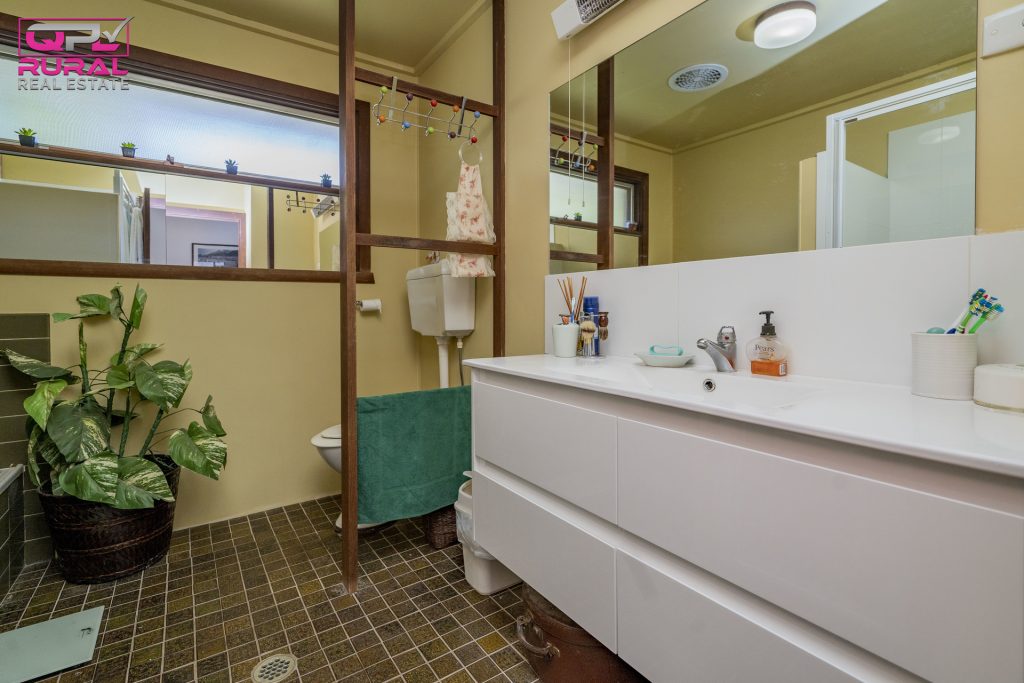 63 Elizabeth Street, Narrandera NSW 2700 - photo 17