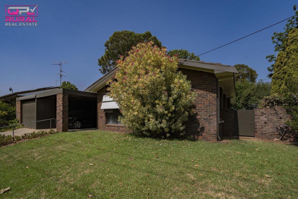 63 Elizabeth Street, Narrandera NSW 2700 - photo 23