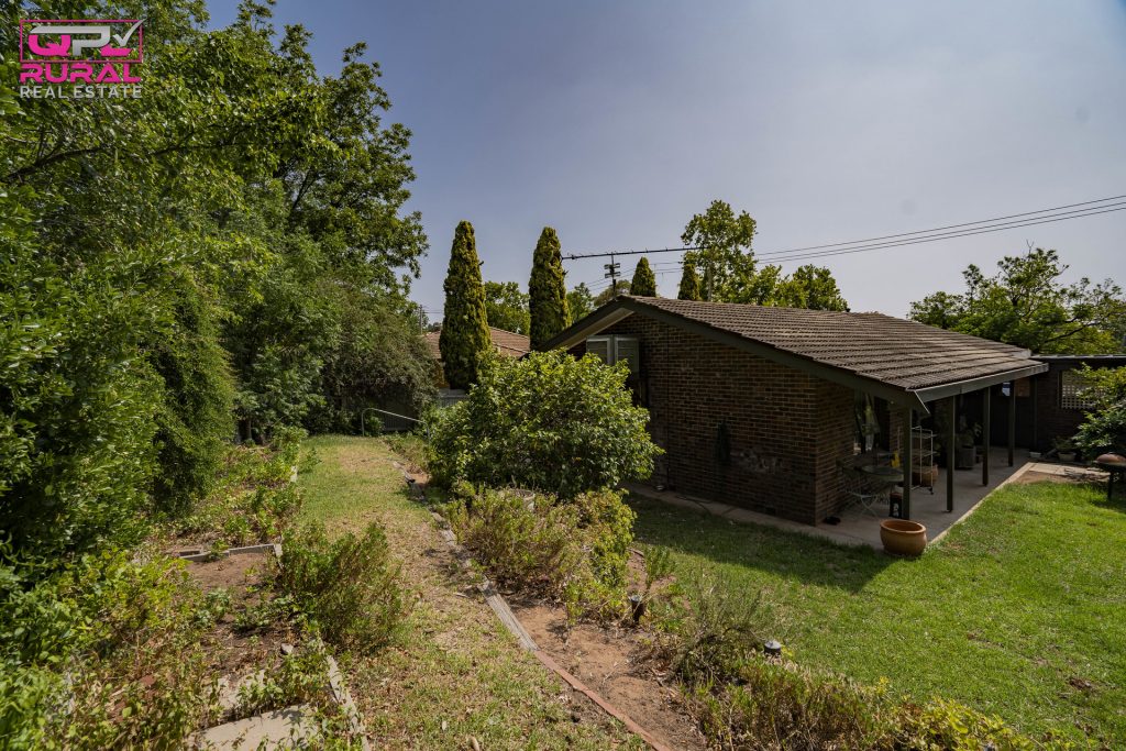63 Elizabeth Street, Narrandera NSW 2700 - photo 27