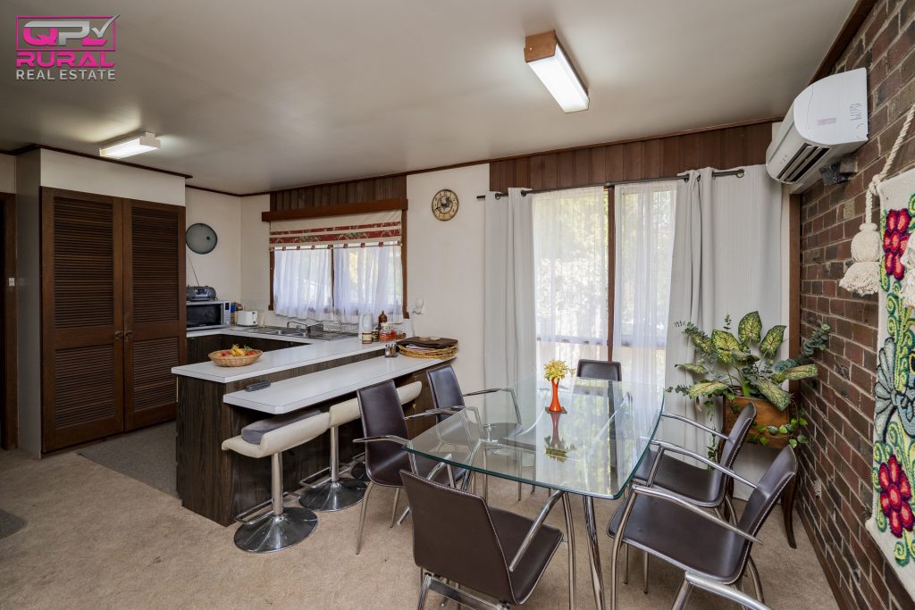 63 Elizabeth Street, Narrandera NSW 2700 - photo 4