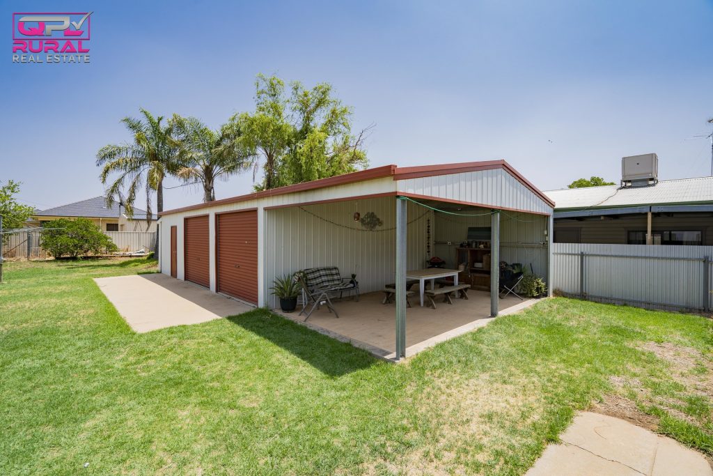 18 Mulga Street, Leeton NSW 2705 - photo 11
