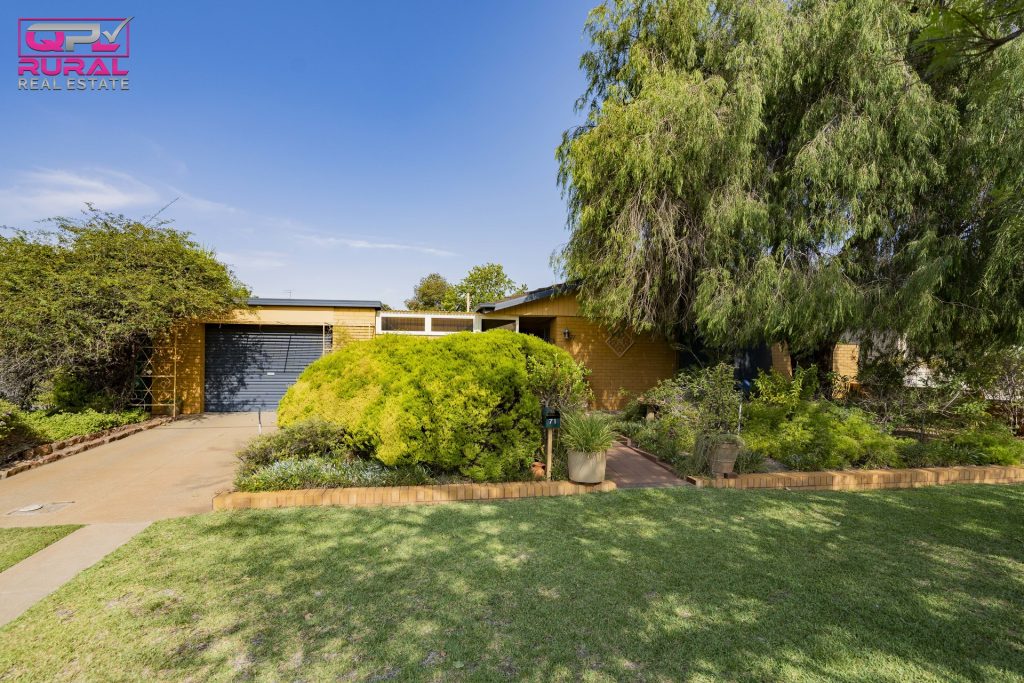 71 Elizabeth Street, Narrandera NSW 2700 - photo 32
