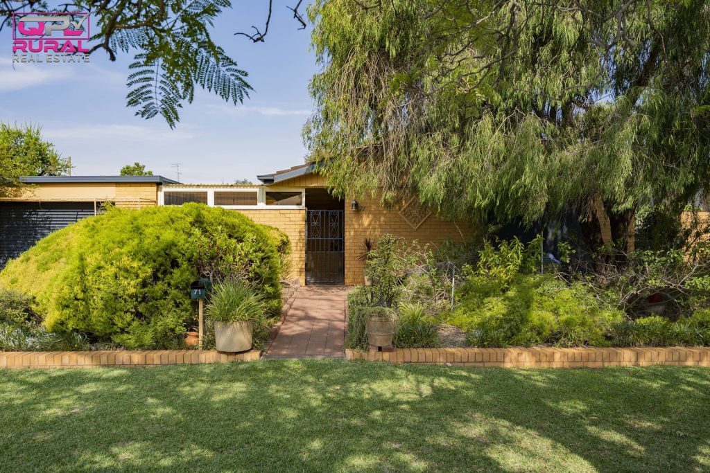 71 Elizabeth Street, Narrandera NSW 2700 - photo 33