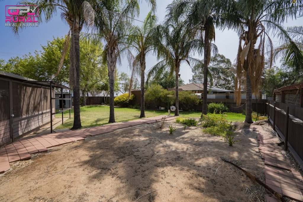 2 Japonica Place, Narrandera NSW 2700 - photo 20